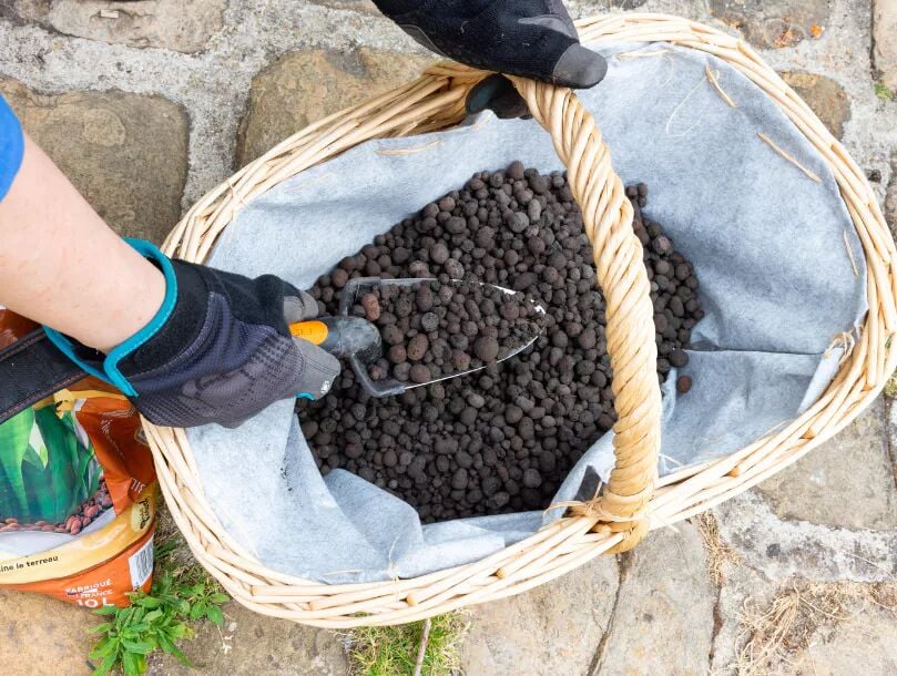 Blumenkasten selber bauen Das DIY Upcycling